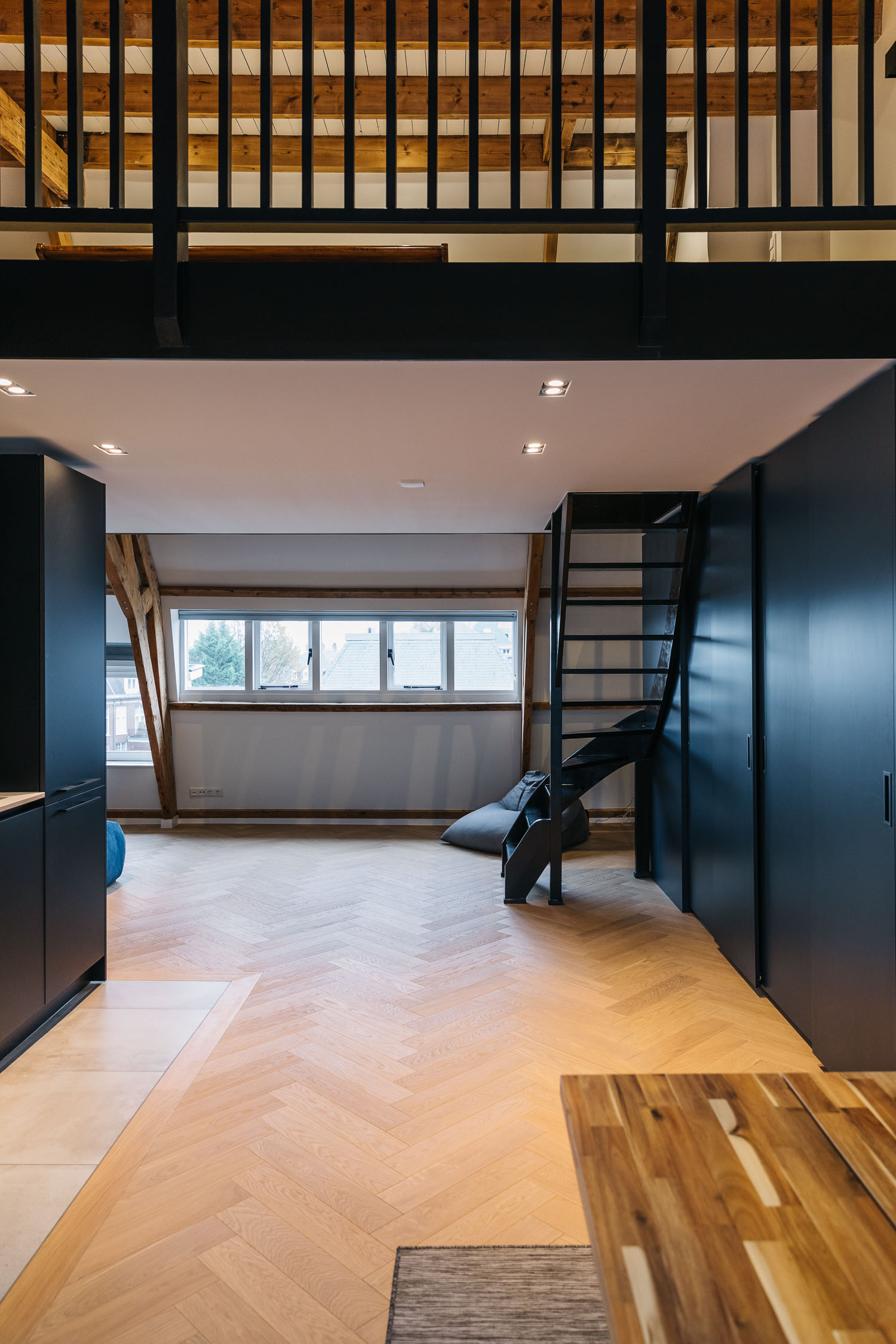 Studio_JAAF_residence_Gabriel_Metsustraat_Amsterdam_photography_On_a_hazy morning_022