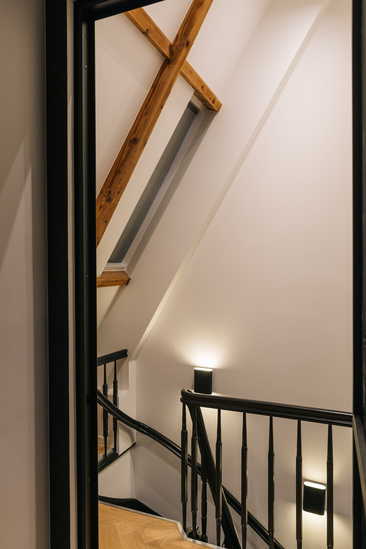 Studio_JAAF_residence_Gabriel_Metsustraat_Amsterdam_photography_On_a_hazy morning_023